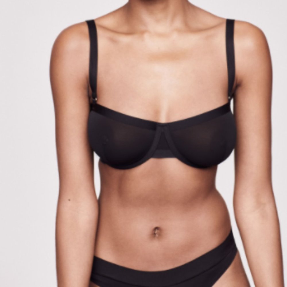 | black cuup balconette bra |